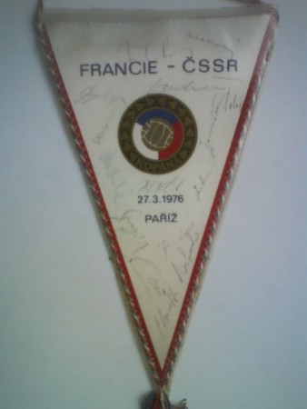 FRANCUZSKO - ČSSR PRIATEĽSKY ZAPAS + podpisy -23-